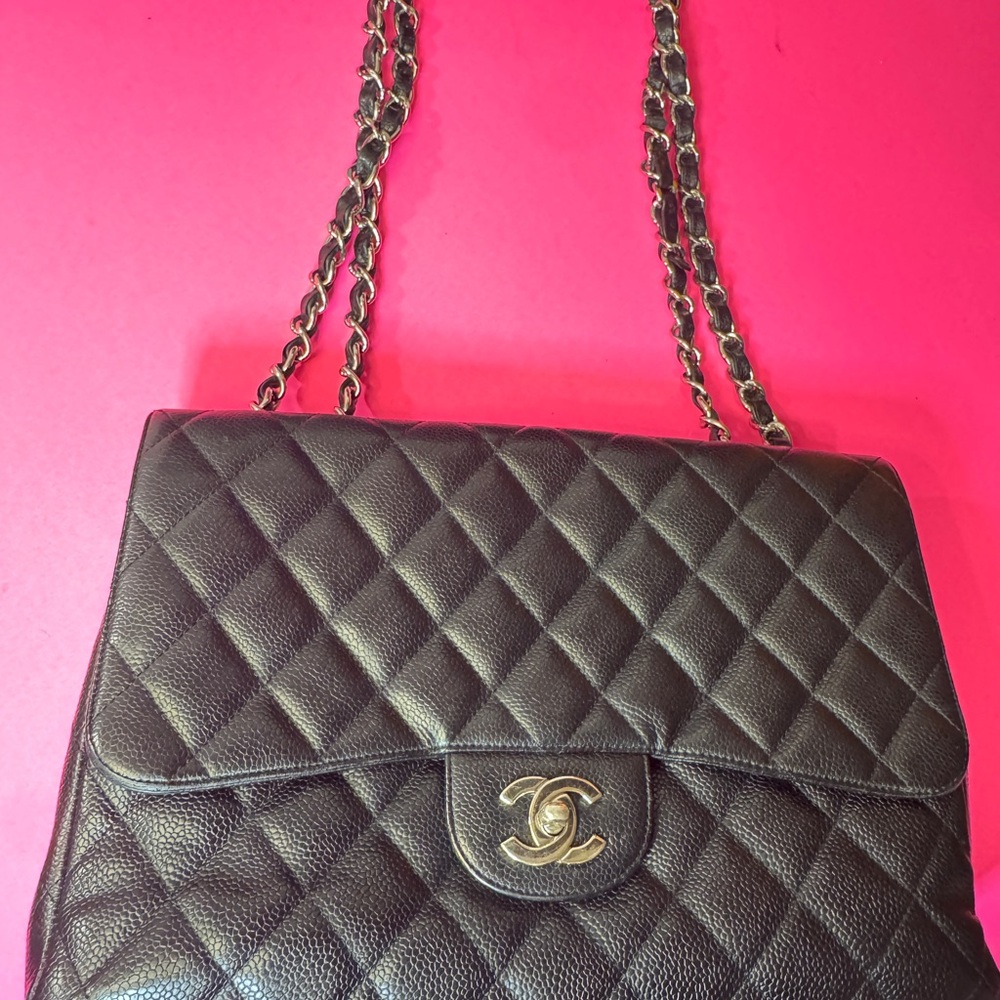 CHANEL Black Quilted Shoulder Bag with Chain Strap - Picture 13 of 15